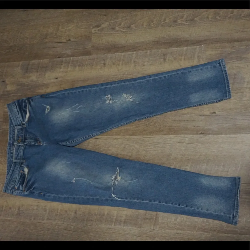Semi Ripped Jeans - Picture 3 of 4